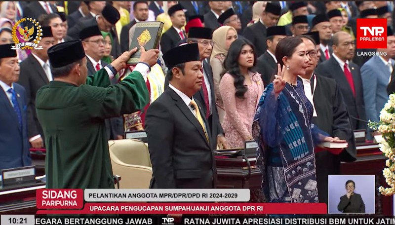 Tok Anggota Dpr Resmi Dilantik Puan Maharani Jadi Ketua Lagi